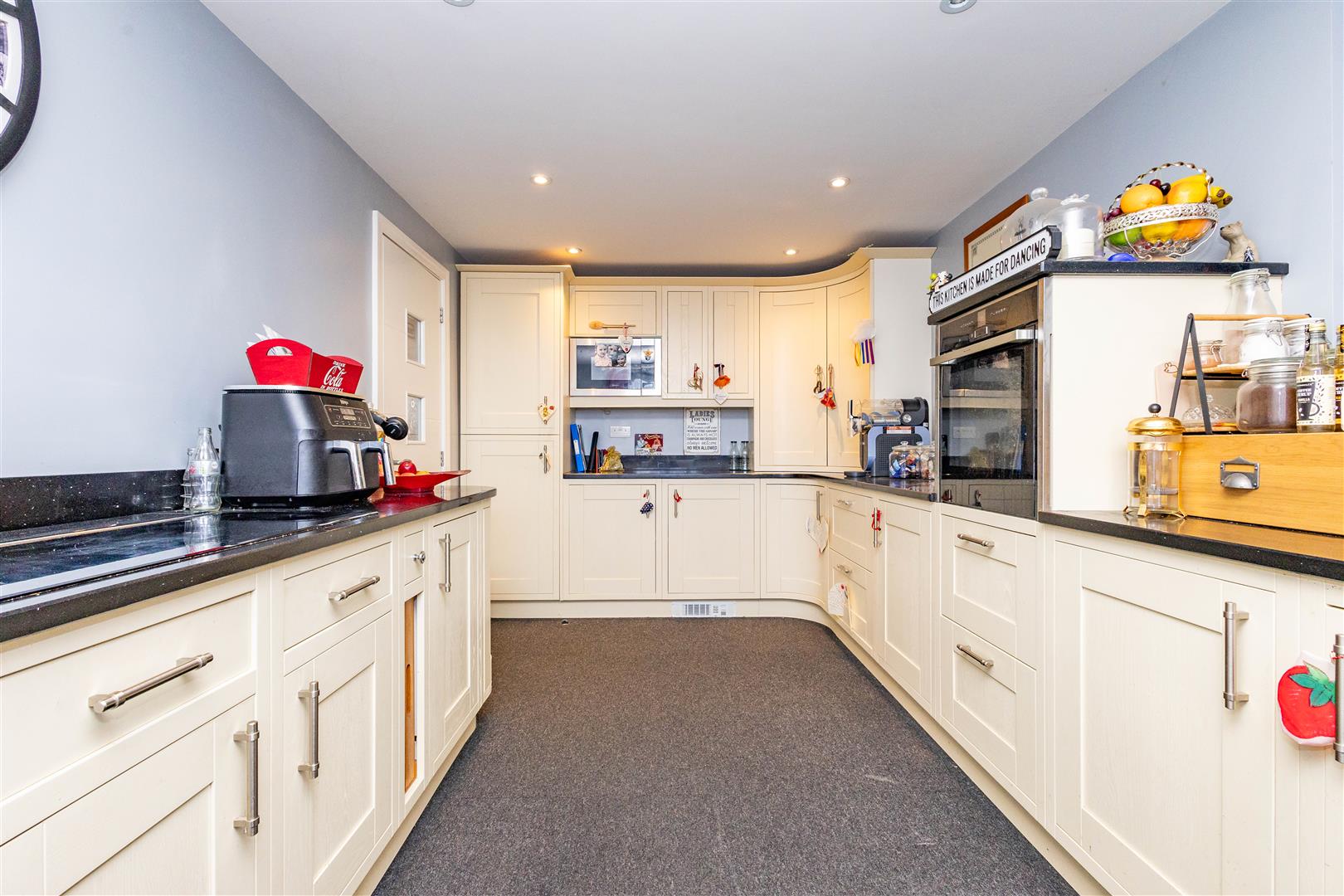 5 bed property in Osbert Croft, Preston